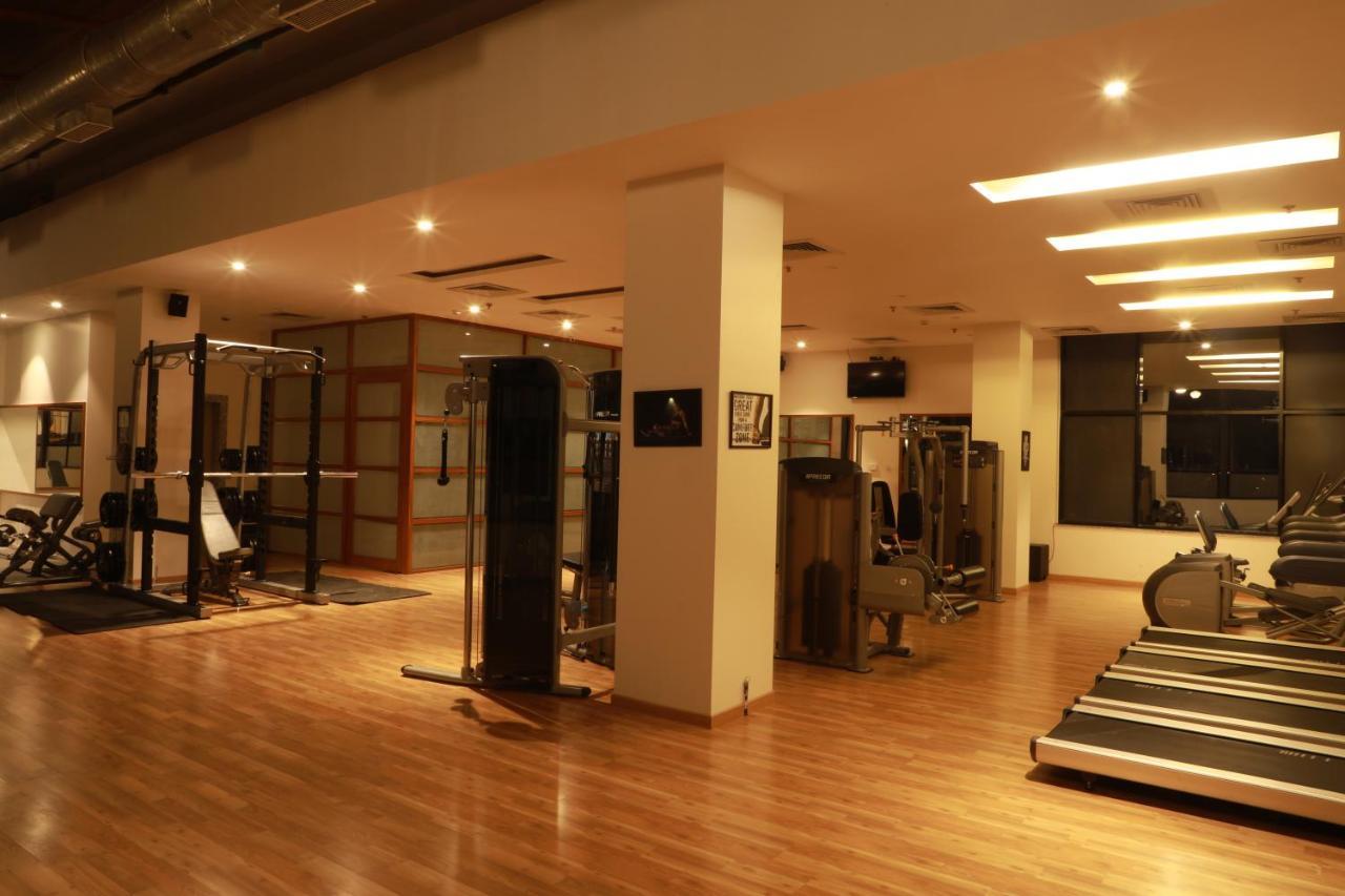 The Vern At Blvd Насик Экстерьер фото