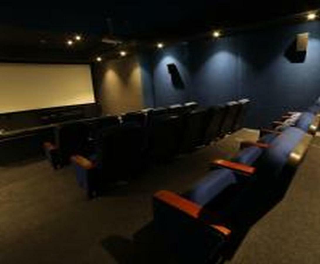 The Vern At Blvd Насик Экстерьер фото